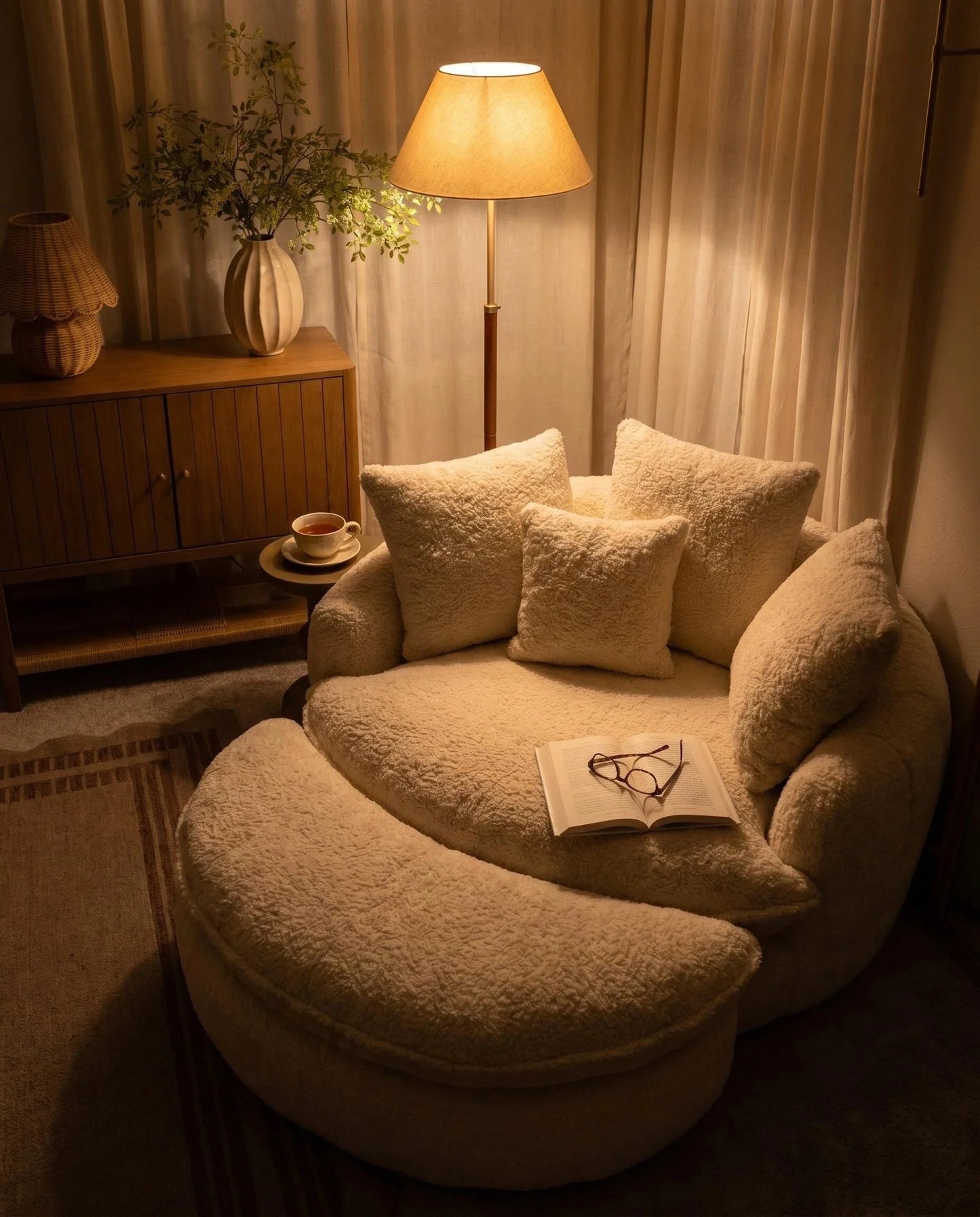 Oversized Teddy Fleece Swivel Barrel Chair, Fluffy Round Accent Lounge Chair with Pillows for Living Room Bedroom